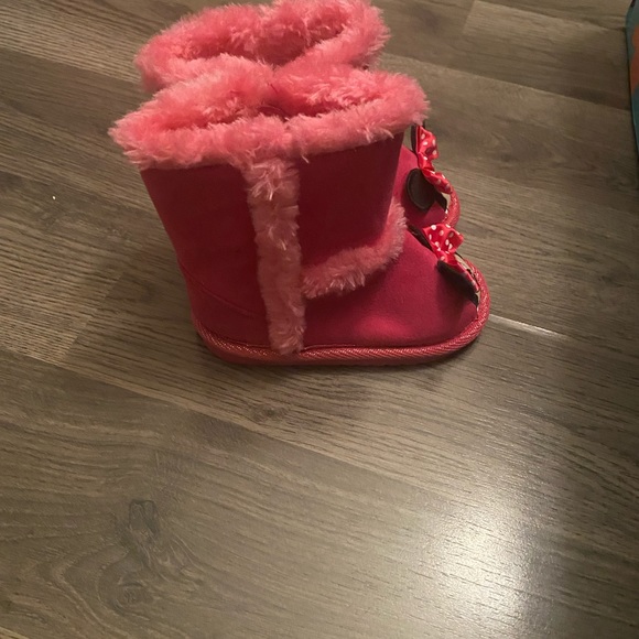 Size 4 toddler boots - Picture 4 of 4